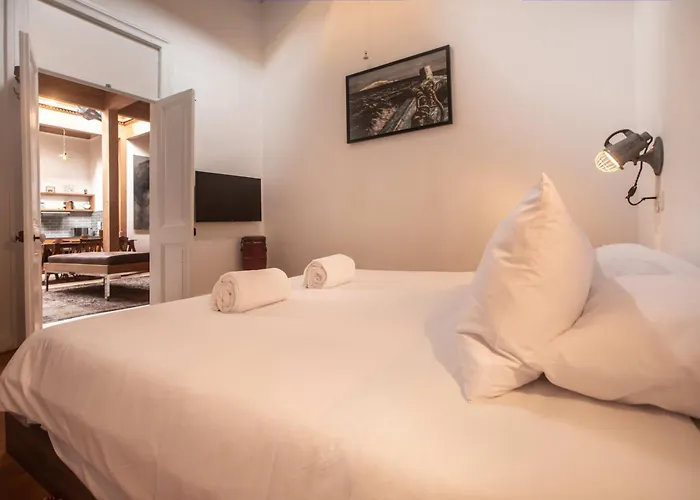 Villa With Rooftop Terrace In Barranco